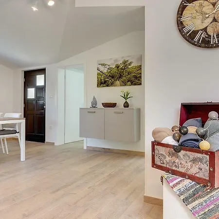 Apartments Jela Medulin