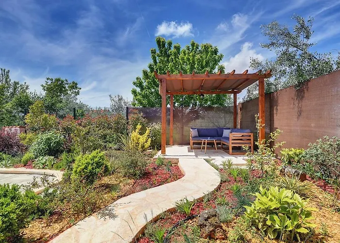 Apartments Jela 메덜린