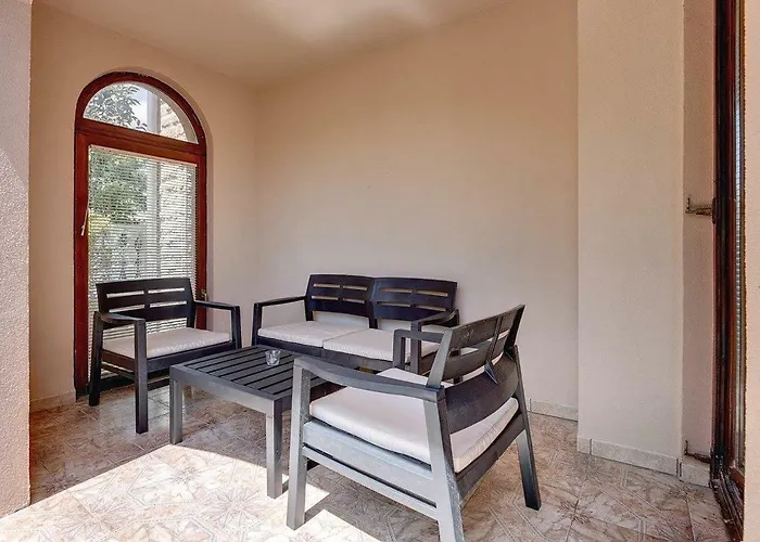 아파트 Apartments Jela